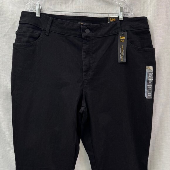 NWT Lee Plus Straight High Rise Jeans - Picture 1 of 8
